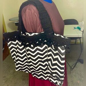 Large black and white tote bag